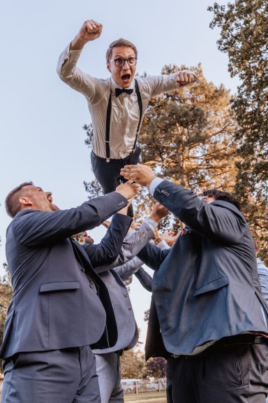 Gruppenbild Hochzeit lustig
